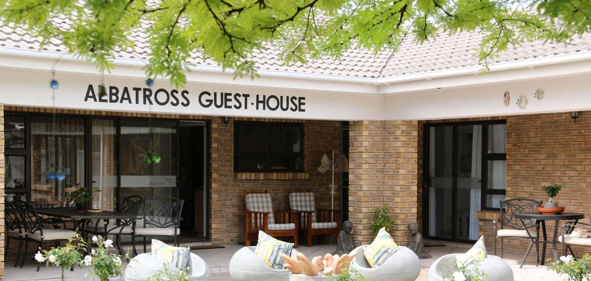 Albatross Guesthouse لانجيبان المظهر الخارجي الصورة